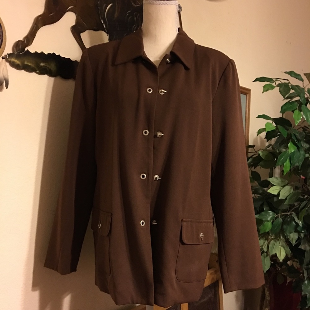 Dialogue brown lined jacket snap buttons front